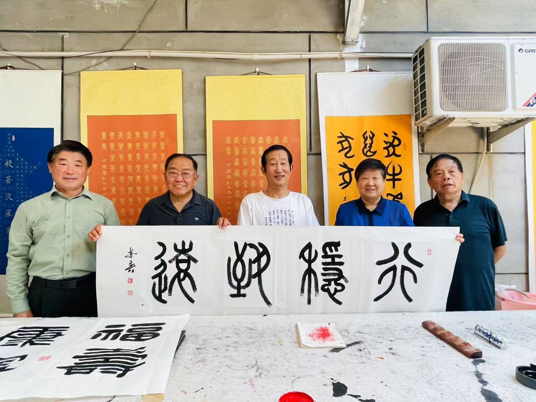 墨守初心，筆耕家鄉 ——我眼中的書法家劉友春
