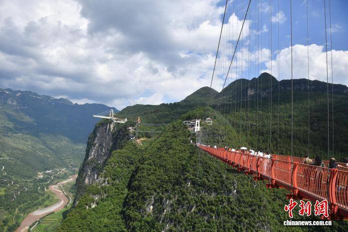 雲南尼珠河大峽谷迎暑期旅遊熱