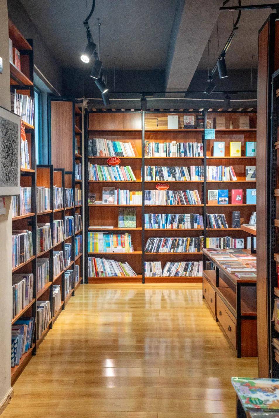 惜別！麗江這家開了4年的書店要關了，圖書1元起清倉