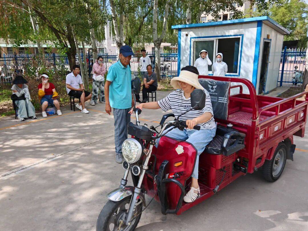 市市場監督管理局開展駕校價格行為專項檢查