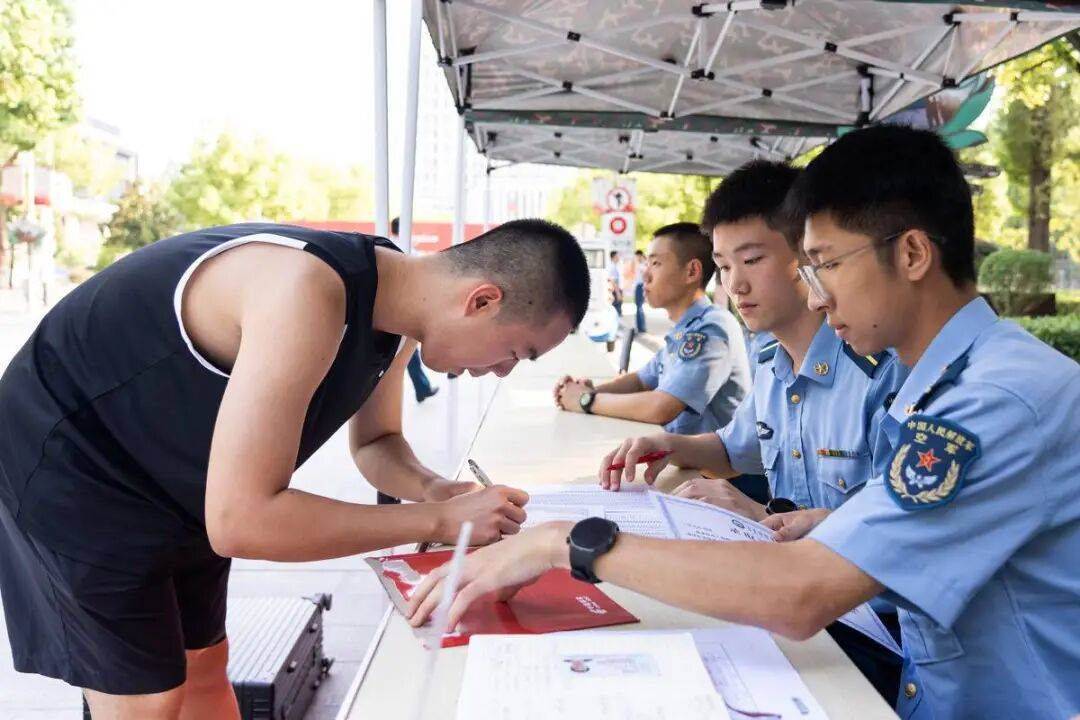 報到！武漢迎來2026年首批大學新生