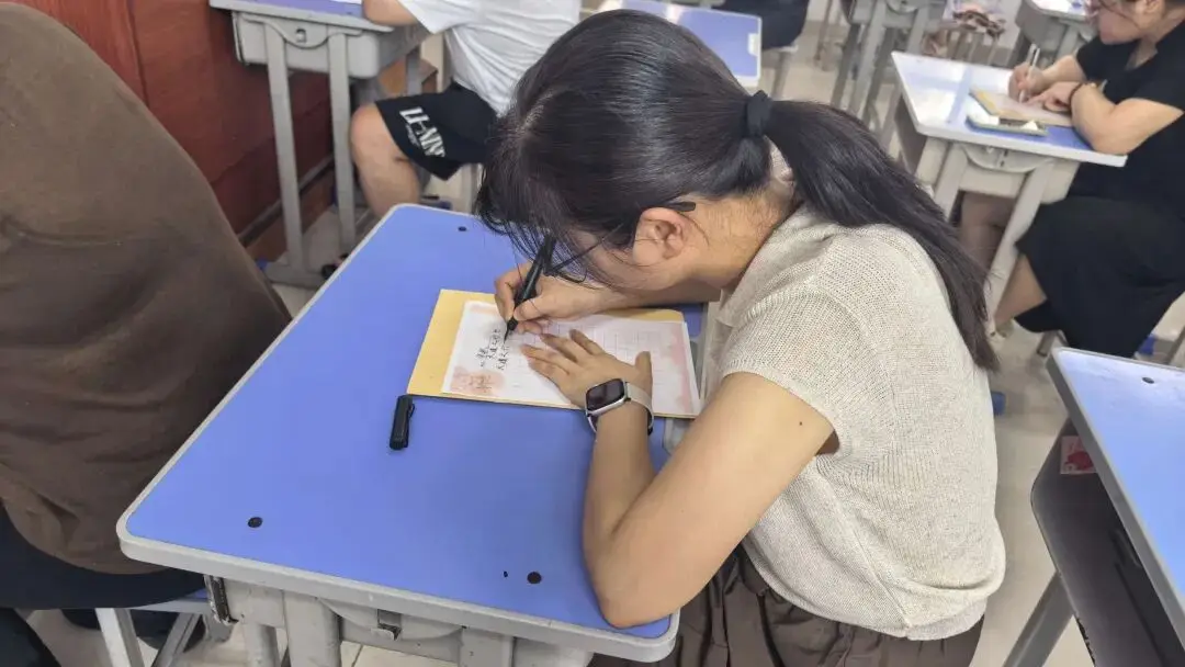 南陽市第六完全學校高階中學暑期全員系列專題培訓圓滿結束