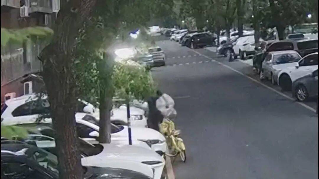 凌晨搬家，床單裹著神秘物體……北京警方跨省追竊賊