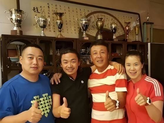 原創劉國樑爭議：年薪40萬，給女兒千萬級高爾夫教育，錢從哪兒來？